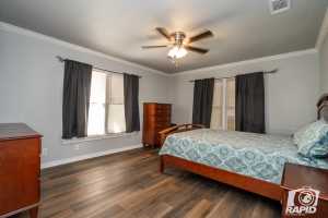 401 W 37th St (17)