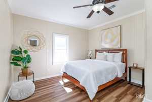 34 W 9th St (12)