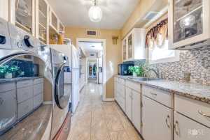2634 Oxford Ave (27)