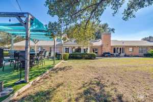 2634 Oxford Ave (34)