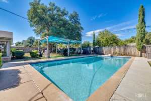 2634 Oxford Ave (37)