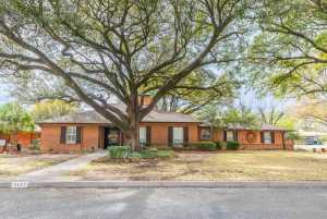2627 Live Oak St