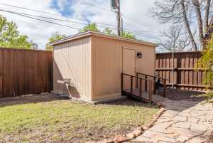 2627 Live Oak St (43)