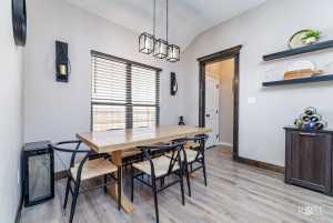 8322 Lynx Lane (11)