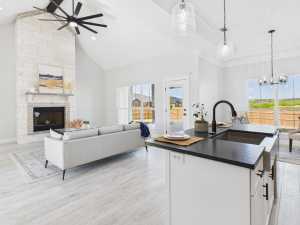 3725 Silver Spur Dr (10)