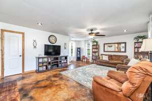 11483 N Grape Creek Rd (9)