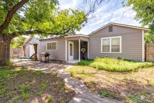 1951 W Twohig Ave (22)