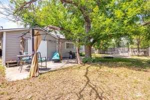 1951 W Twohig Ave (25)