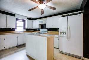 405 W James Ave (17)