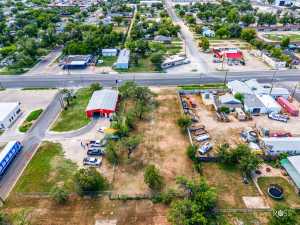 2710 N Chadbourne St (3)