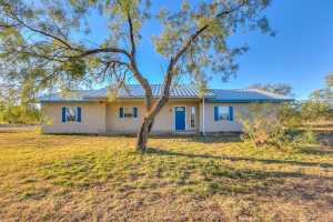 10629 Twin Lakes Lane