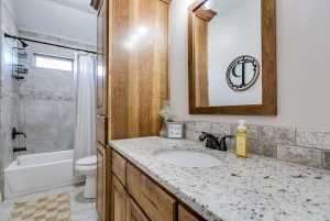 8370 Lynx Lane (3)