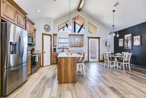 8370 Lynx Lane (22)