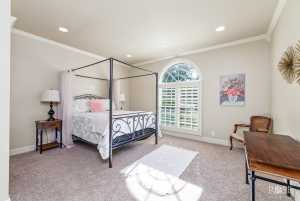 418 S Adams St (28)