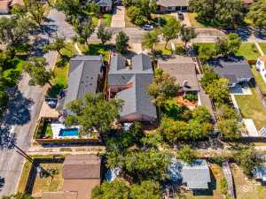 418 S Adams St (40)