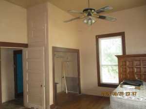 621 E Harris Ave (5)