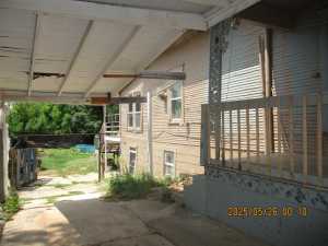 621 E Harris Ave (9)