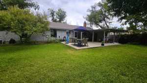 2106 W Ave L (9)
