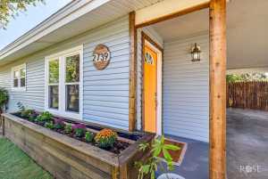 2739 Notre Dame Ave