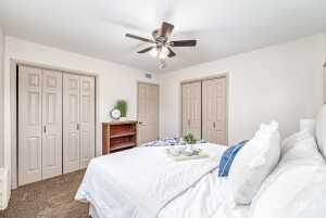 2739 Notre Dame Ave (11)