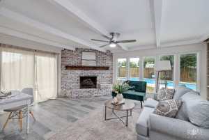 2739 Notre Dame Ave (21)