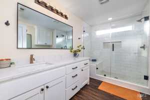 110 N Washington St (22)