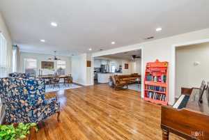 110 N Washington St (6)