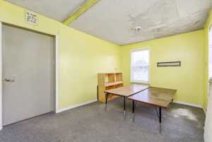 313 E 19th St (16)