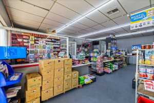 1 N Bell St (7)