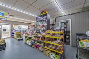 1 N Bell St (10)