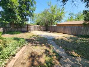 1951 W Twohig Ave (13)