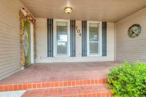 704 N Broadway St (19)