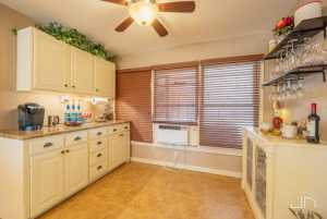 2825 W Twohig Ave (21)