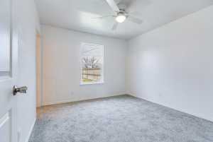262 E 23rd St (18)