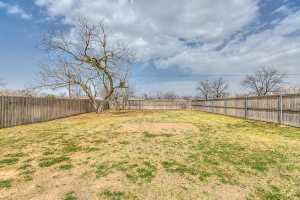 262 E 23rd St (4)