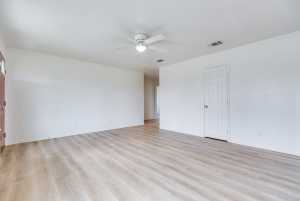 262 E 23rd St (6)