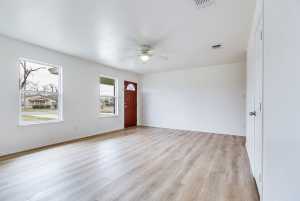 262 E 23rd St (7)