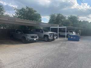 415 W Twohig Ave (23)