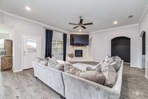 5033 Scarlet Oak Dr (11)