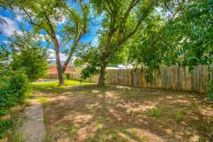 810 N 6th St (22)