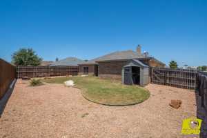 1901 Pine Valley St (41)