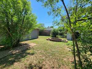 15 N Jackson Ave (17)