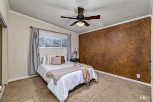 2717 Notre Dame Ave (4)