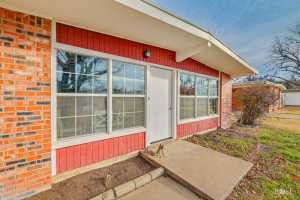 2722 Southwestern Ave (8)