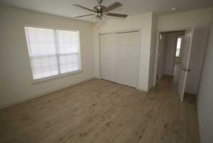 115 W 3rd St (8)