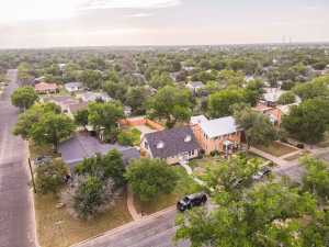 1521 S Jackson St (27)