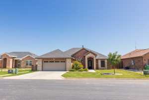 1906 Colonial Dr (2)