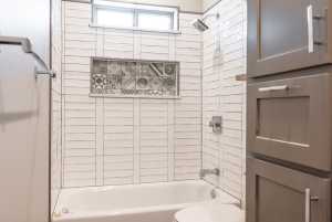 1906 Colonial Dr (28)