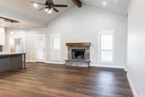 1906 Colonial Dr (7)