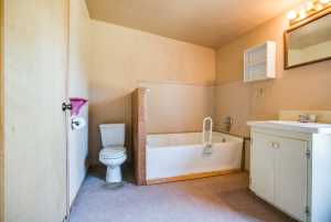 610 E 24th St (16)